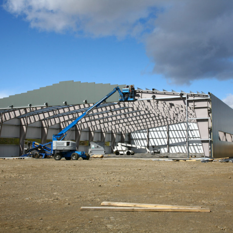 Unnið við glæðningu á suðurstafni 3 maí 2007.