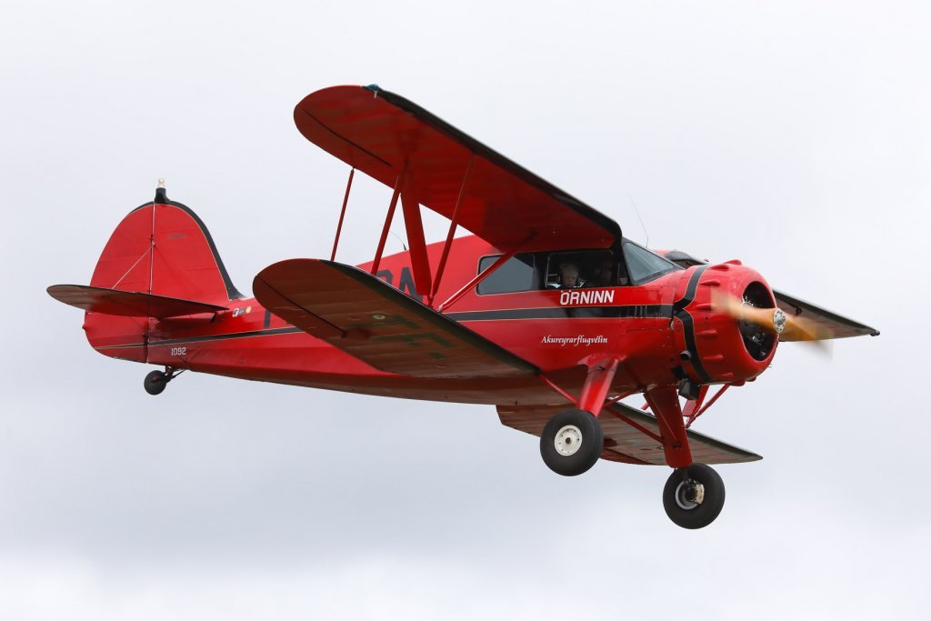 Wako TF-DRN á flugi, flugmaður Kristján Þór Víkingsson