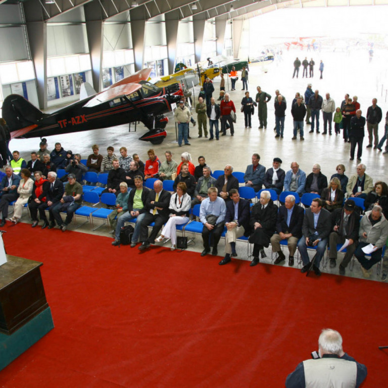 Svanbjörn Sigurðsson setti Flugdaginn á Akureyri í nýja Flugsafninu í fyrsta sinn