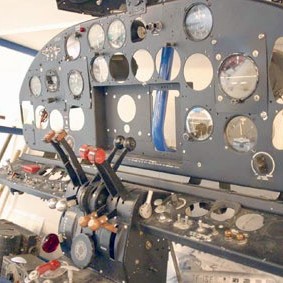 Þetta er mælaborð úr Beechcraft C-45H.