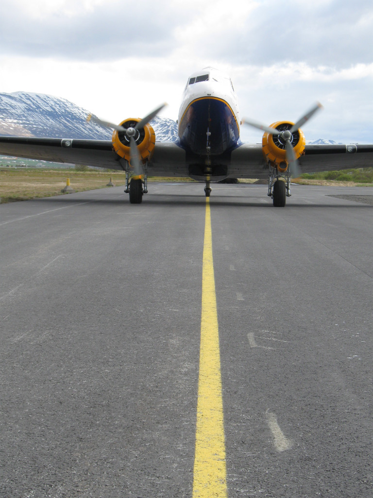 Páll Sveinsson á leiðinni í flug.