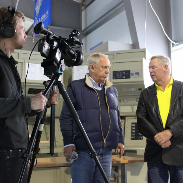 Ingvi Hrafn tók viðtöl og myndir sem sýnd voru á ÍNN.