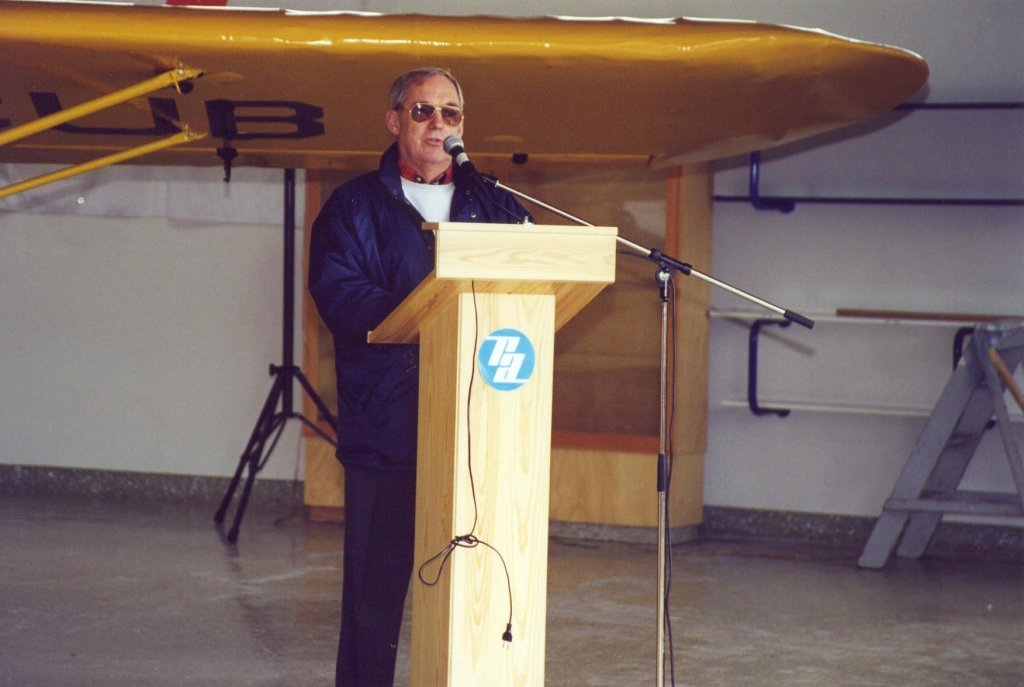 Arngrímur Jóhannsson flutti ávarp  24 júní 2000.