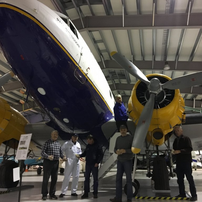 Bón og tvistur á Þristinn.
 Hreinn Pálsson, Haukur Karlsson, Birgir Steingrímsson, Guðmundur Hilmar…